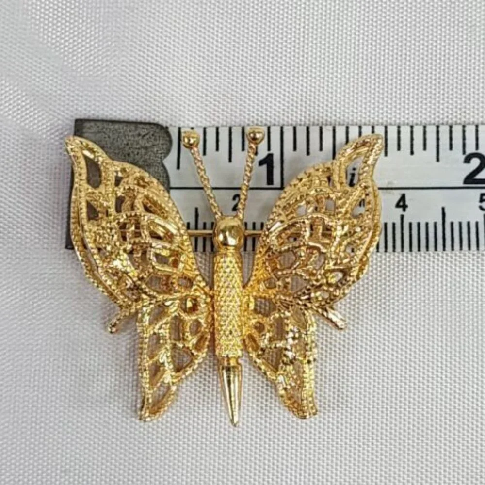 Monet Signed Gold Tone Double Winged Butterfly Filigree Brooch Pin Vintage Fancy